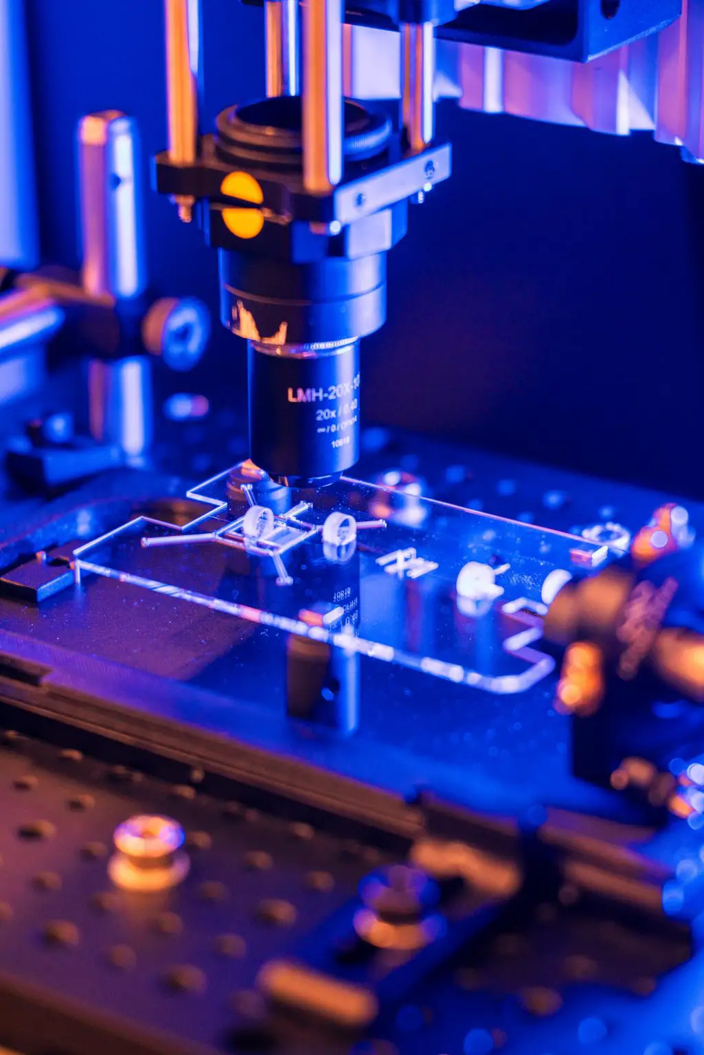 Making-Giga-Femto-Laser-1025x1536.webp