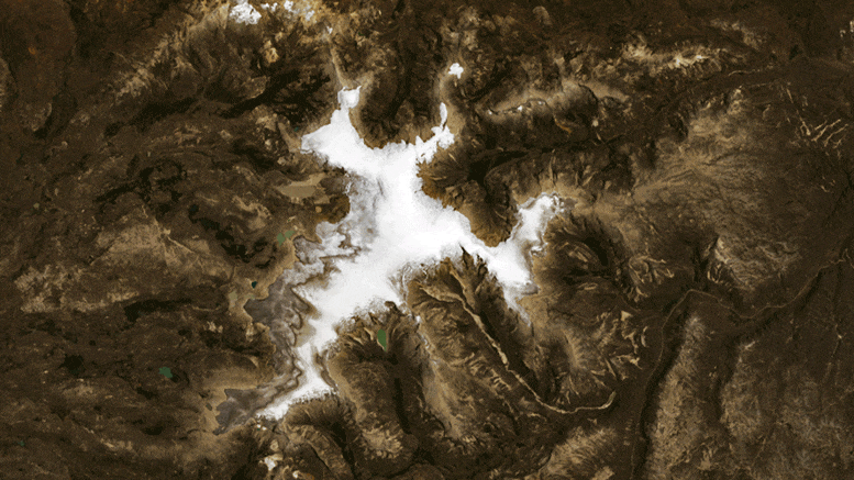 Quelccaya-Ice-Cap-1998-2023.gif