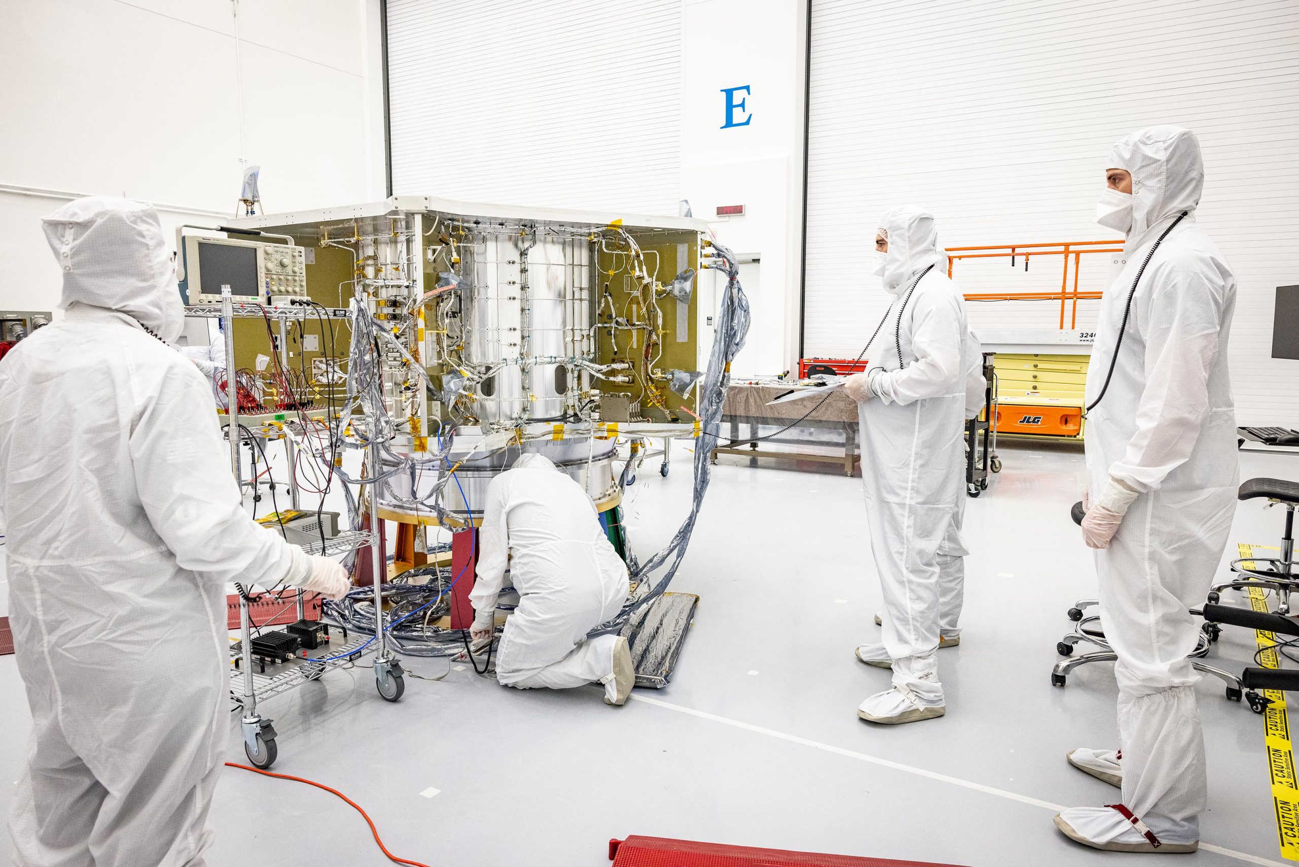 Medium-Gain-Antenna-Installation-IMAP-Spacecraft-scaled.jpg