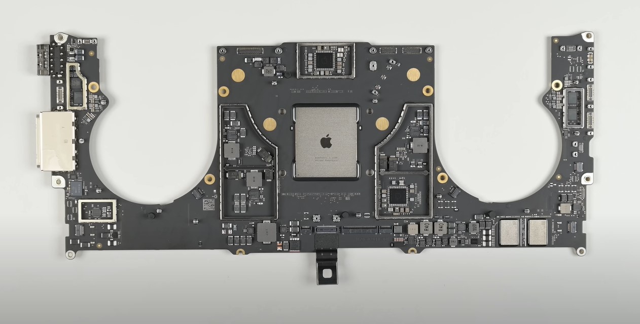 M3-Max-MacBook-Pro-storage-upgrade.jpg