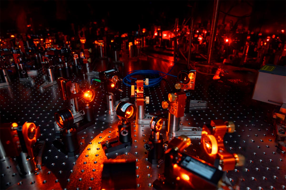 Laser-Setup-Entangle-Individual-Molecules.jpg