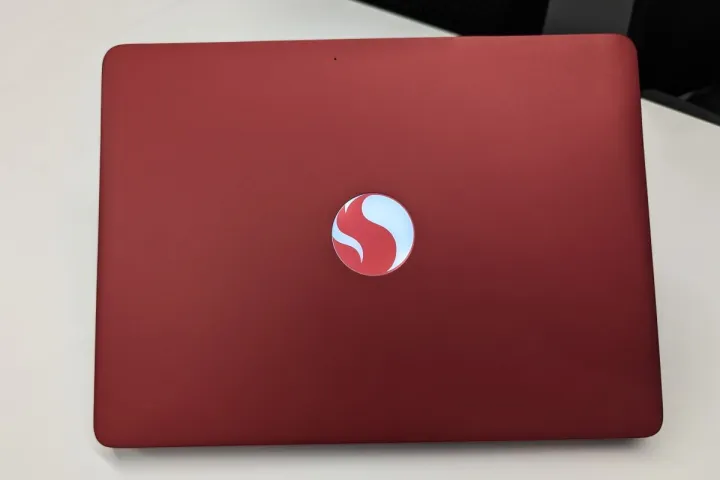 Qualcomm-reference-device-1215.webp