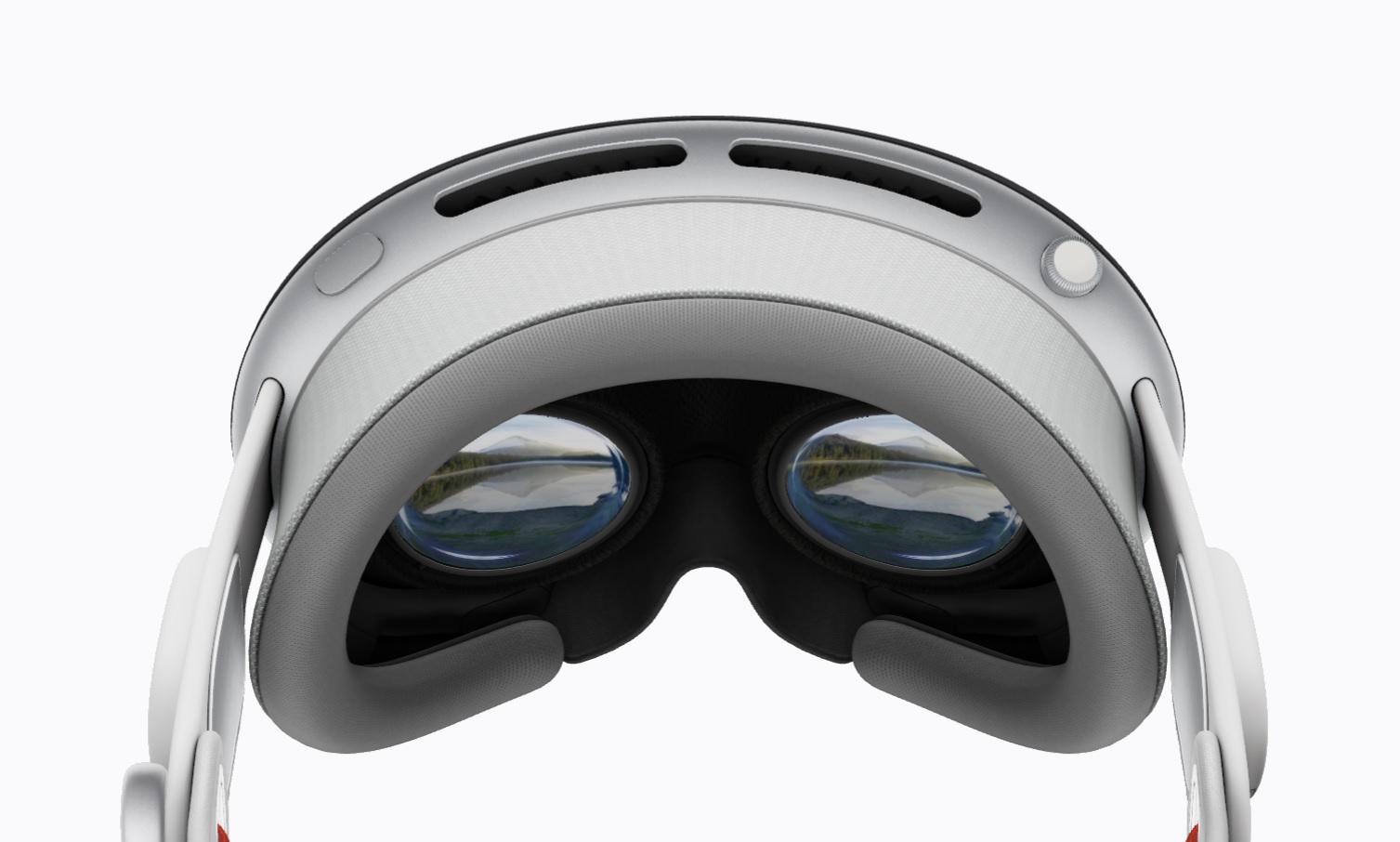 Apple-Vision-Pro-lenses.jpg