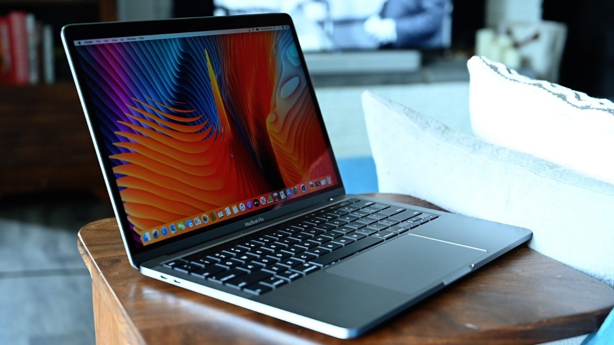 57867-117851-MacBook-Pro-2020-13-inch-xl.jpg