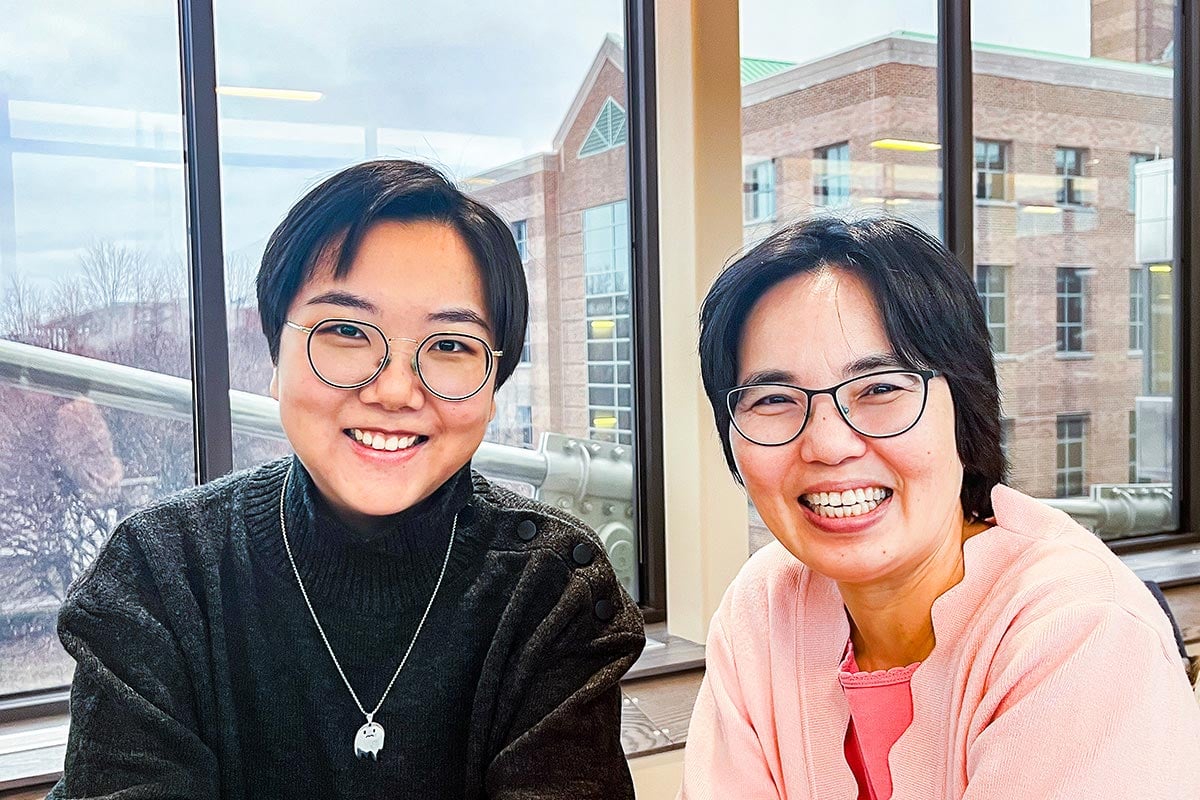 Yuqing-Mao-and-Helen-Nguyen.jpg