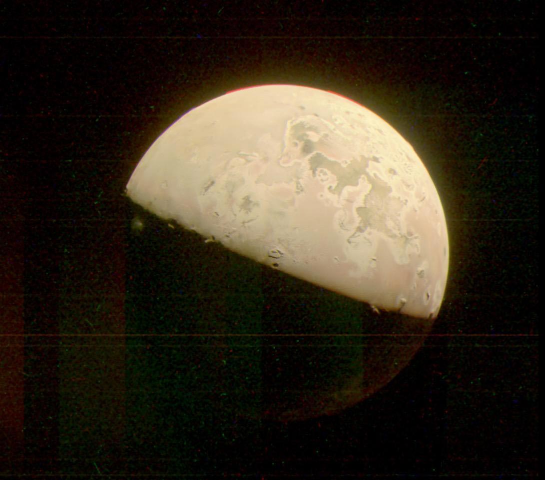 IO-Plume-From-Volcano-Prometheus.jpg
