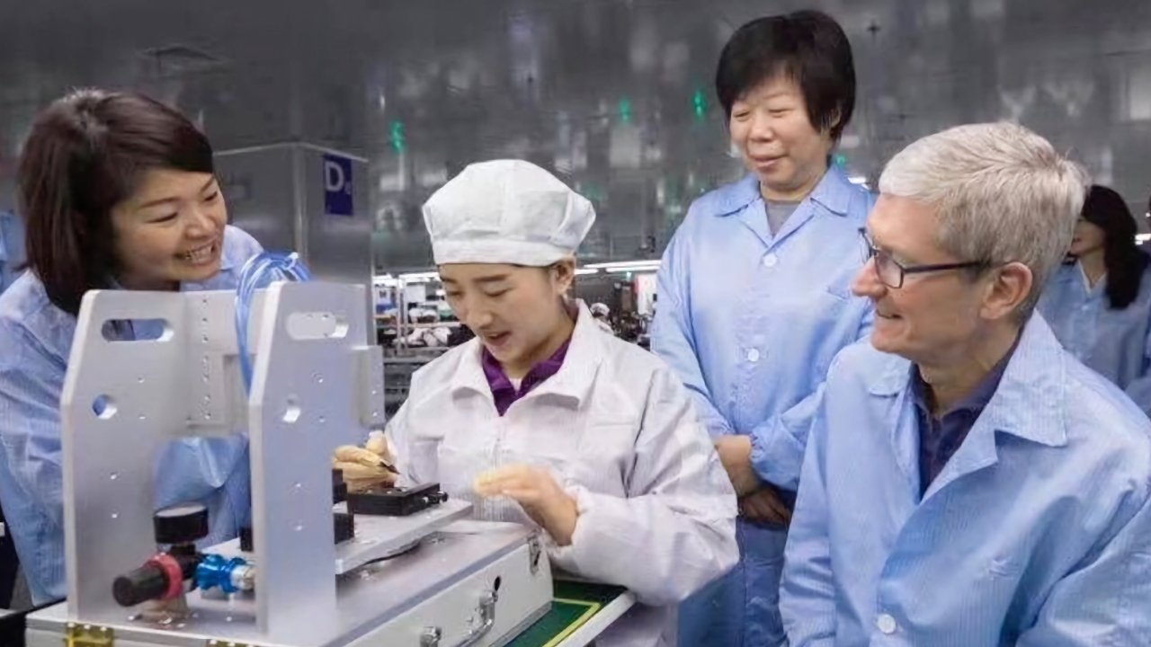 57877-117888-55657-113060-000-lead-Tim-Cook-at-Luxshare-xl-xl.jpg