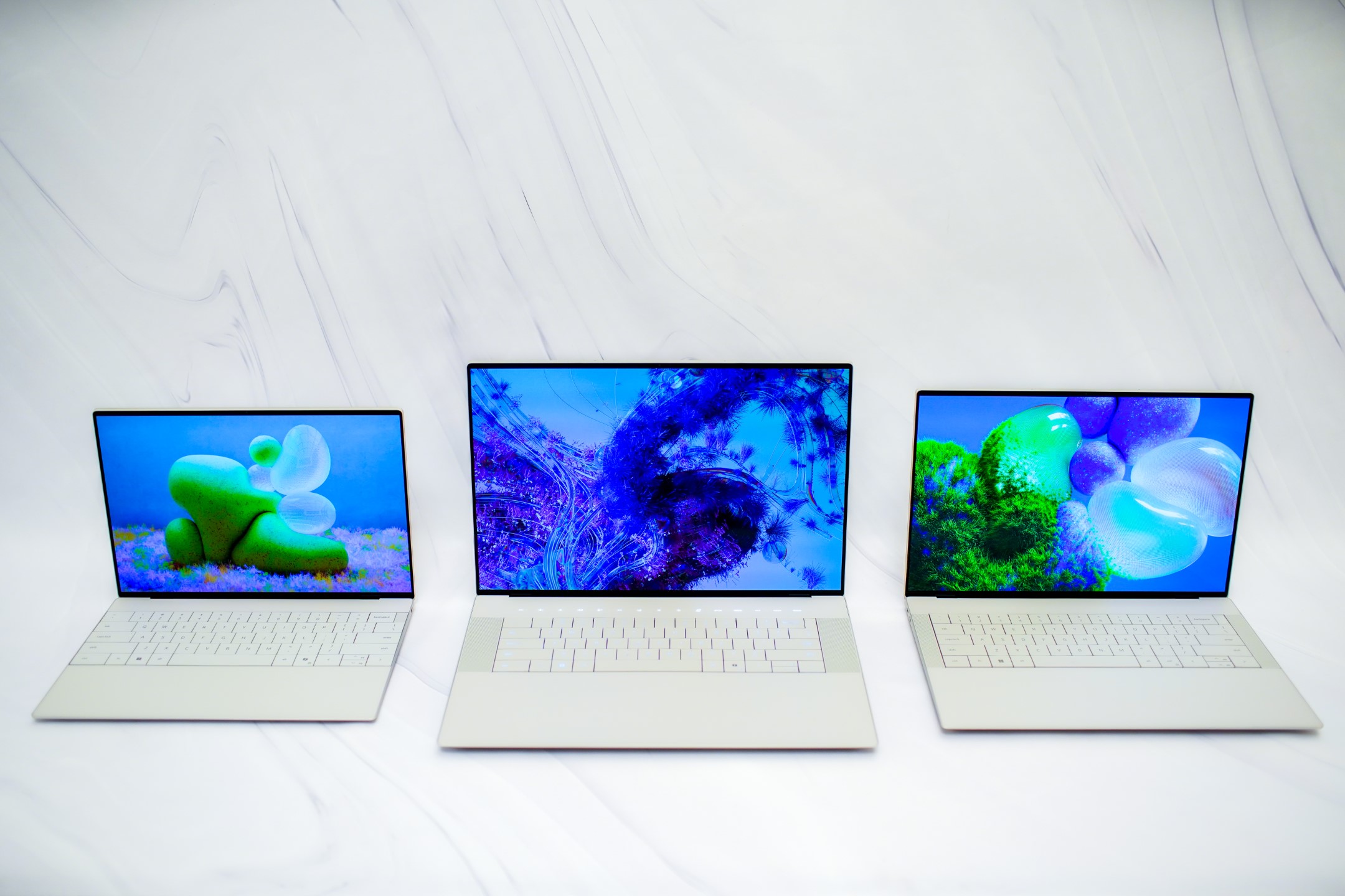 XPS-Family-Light2-Custom.jpg