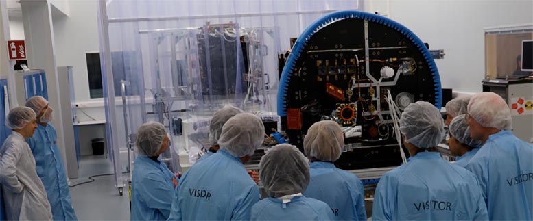 Proba-3-Scientists-View-Occulter-Spacecraft.jpg