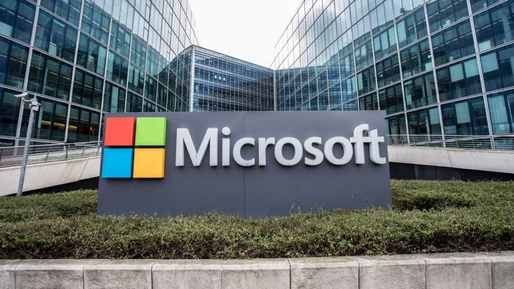 42818-83200-Microsoft-Header-xl.jpg