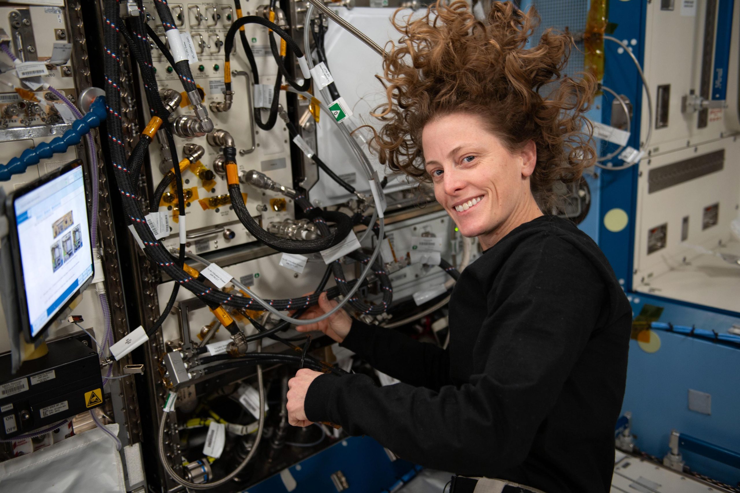 NASA-Astronaut-Loral-OHara-Replaces-Hardware-scaled.jpg