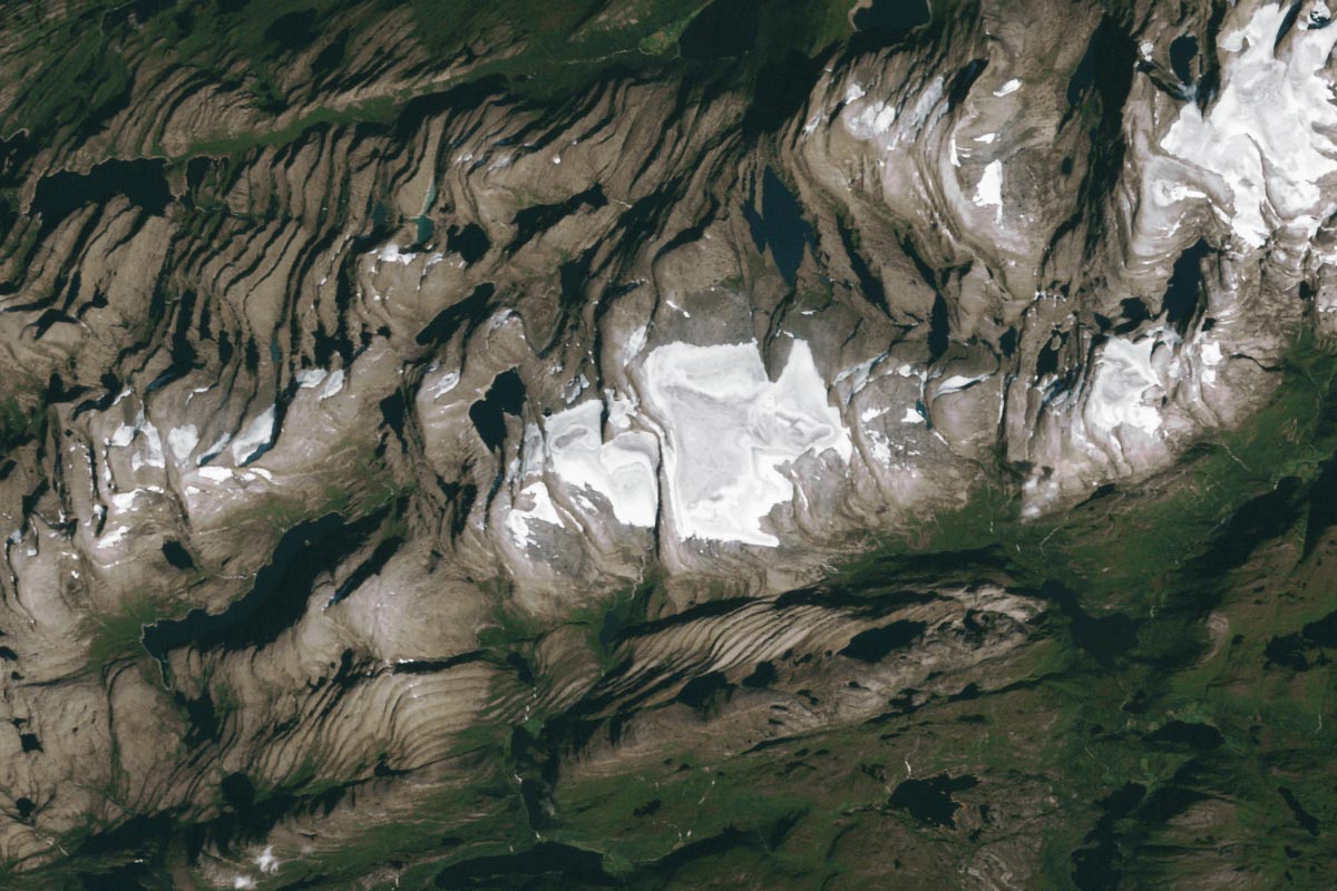 Alfotbreen-Glacier-2003.jpg