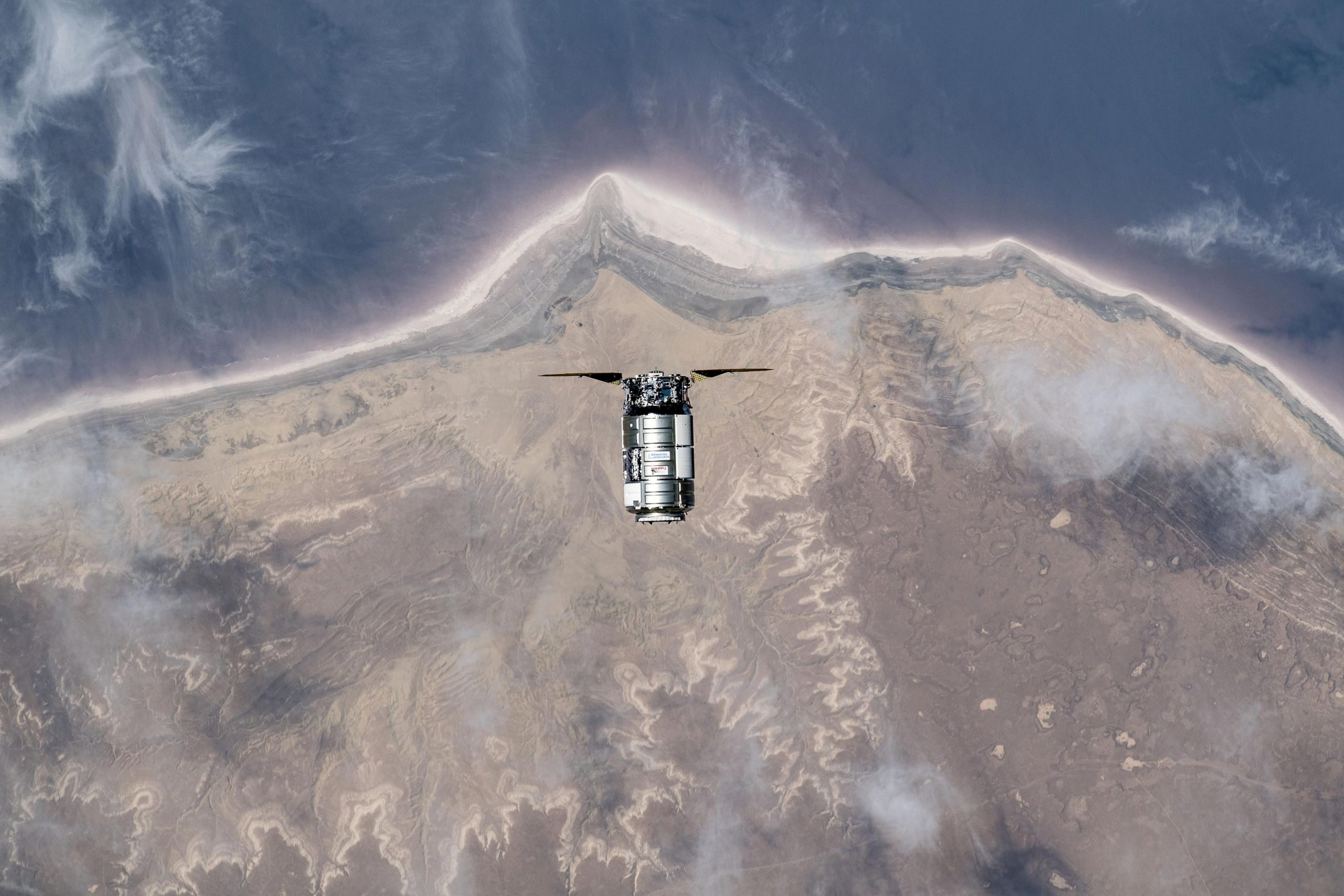 Cygnus-Approaches-Space-Station-Above-Turkmenistan-scaled.jpg