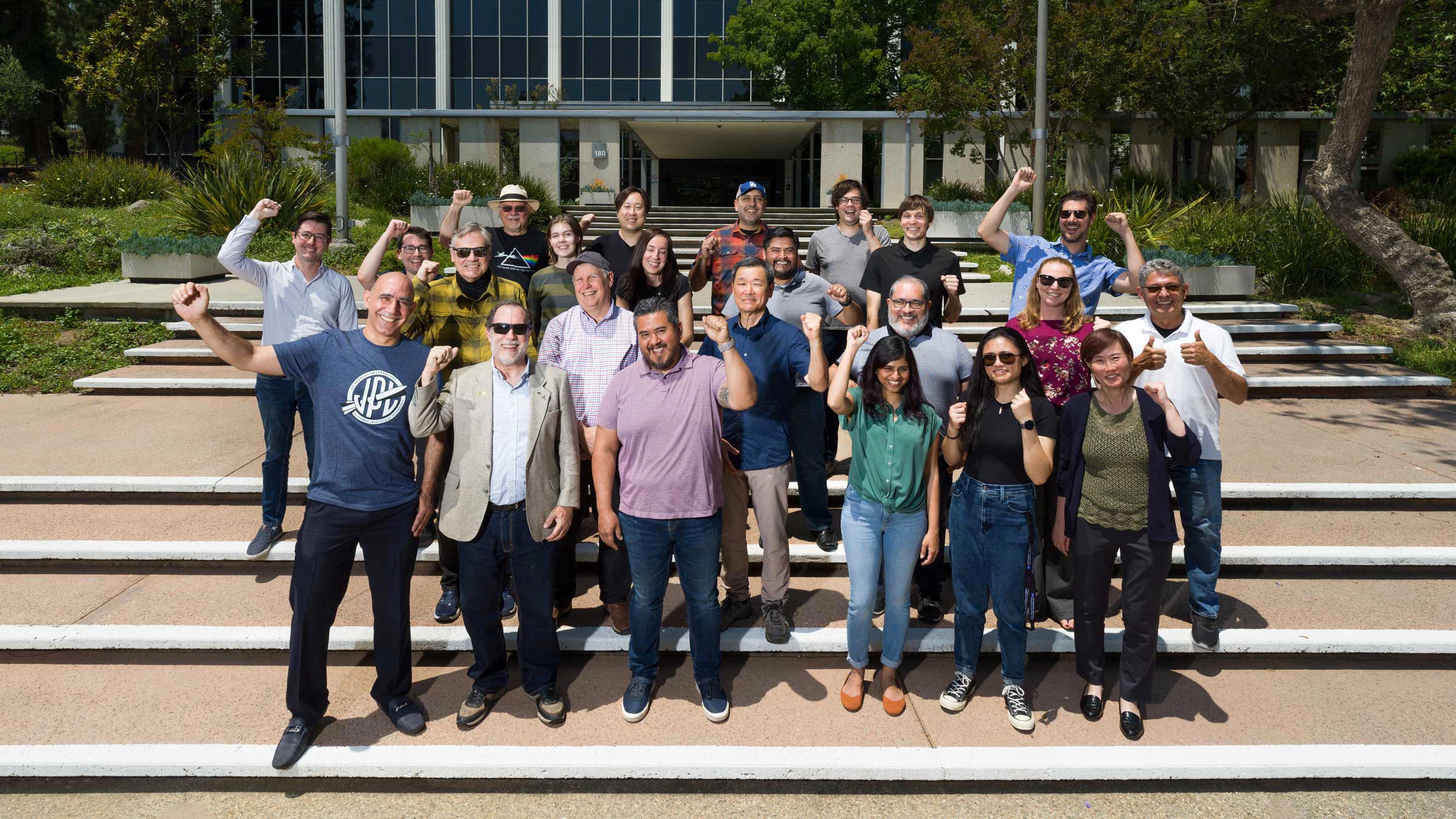Experimental-Antenna-JPL-Project-Team.jpg