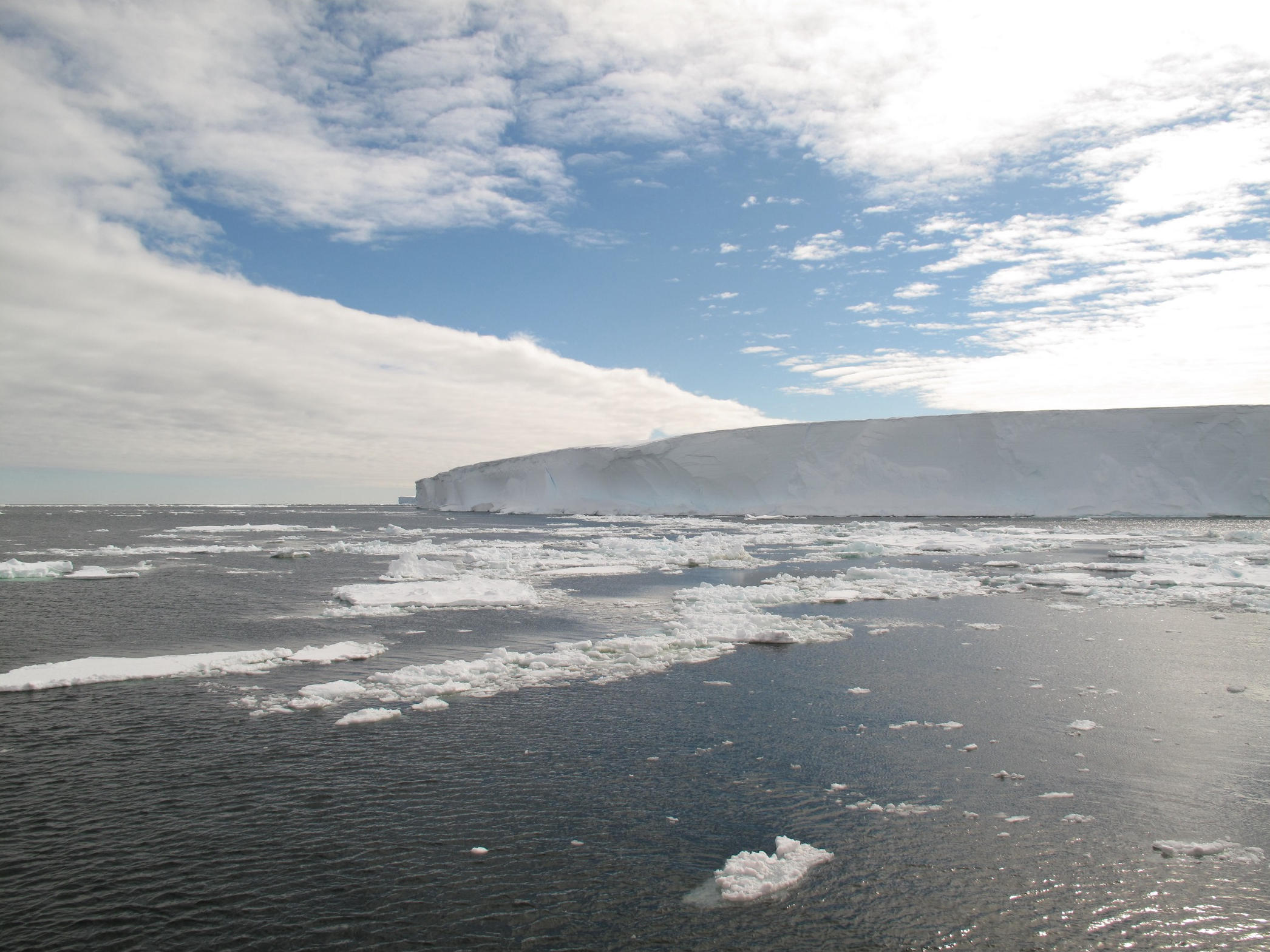 Iceberg-in-Antarctica.jpg