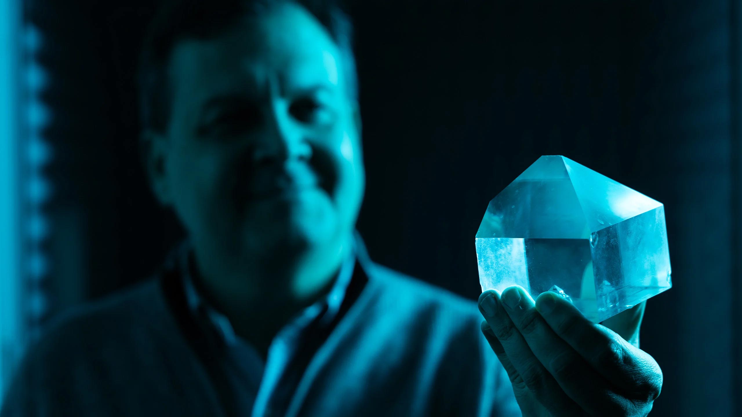 Peter-Vekilov-Holding-Crystal.jpg