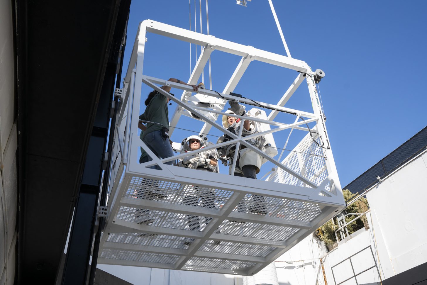 SPACEX-STARSHIP-NASA-HLS-ELEVATOR-1-1456x972.jpg