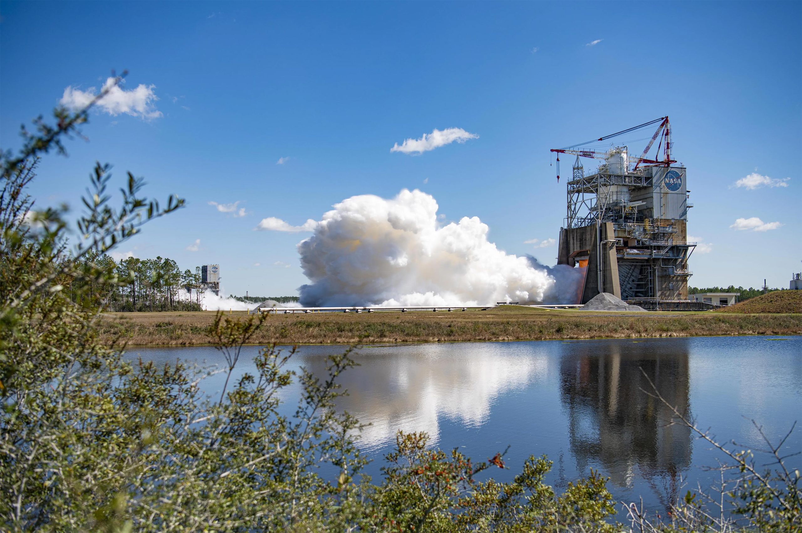 Full-Duration-RS-25-Engine-Hot-Fire-Test-scaled.jpg