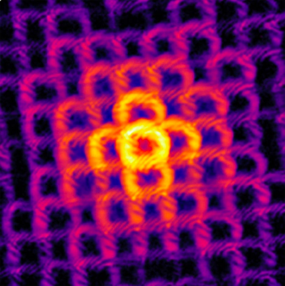Doughnut-Shaped-Beams-of-Light-Scatter-Pattern.jpg