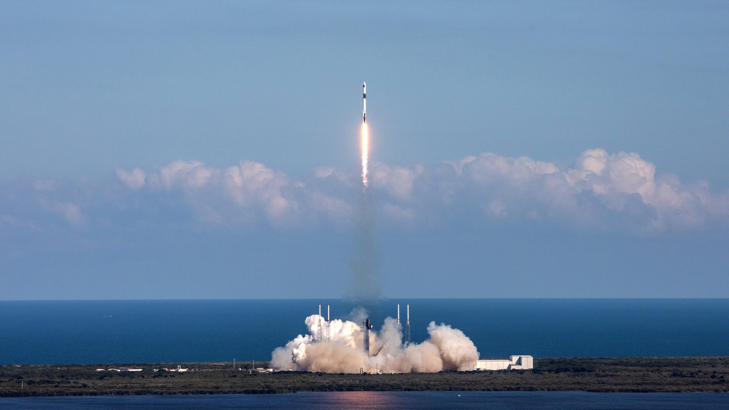 NASA-SpaceX-CRS-30-Liftoff-Crop-scaled_jpg_92.jpg