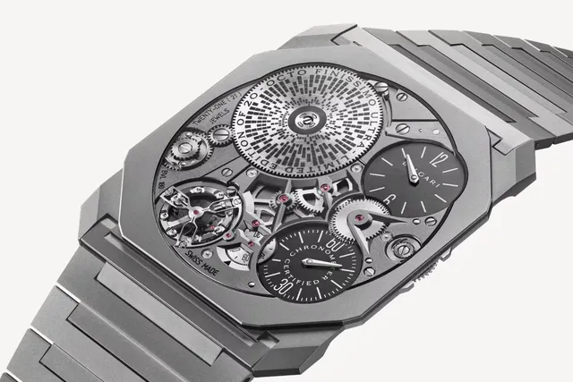bulgari_thin_watch_2.webp