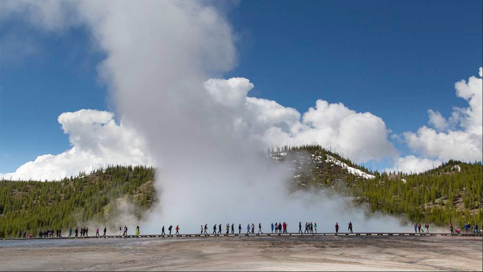 Yellowstone-National-Park.jpg