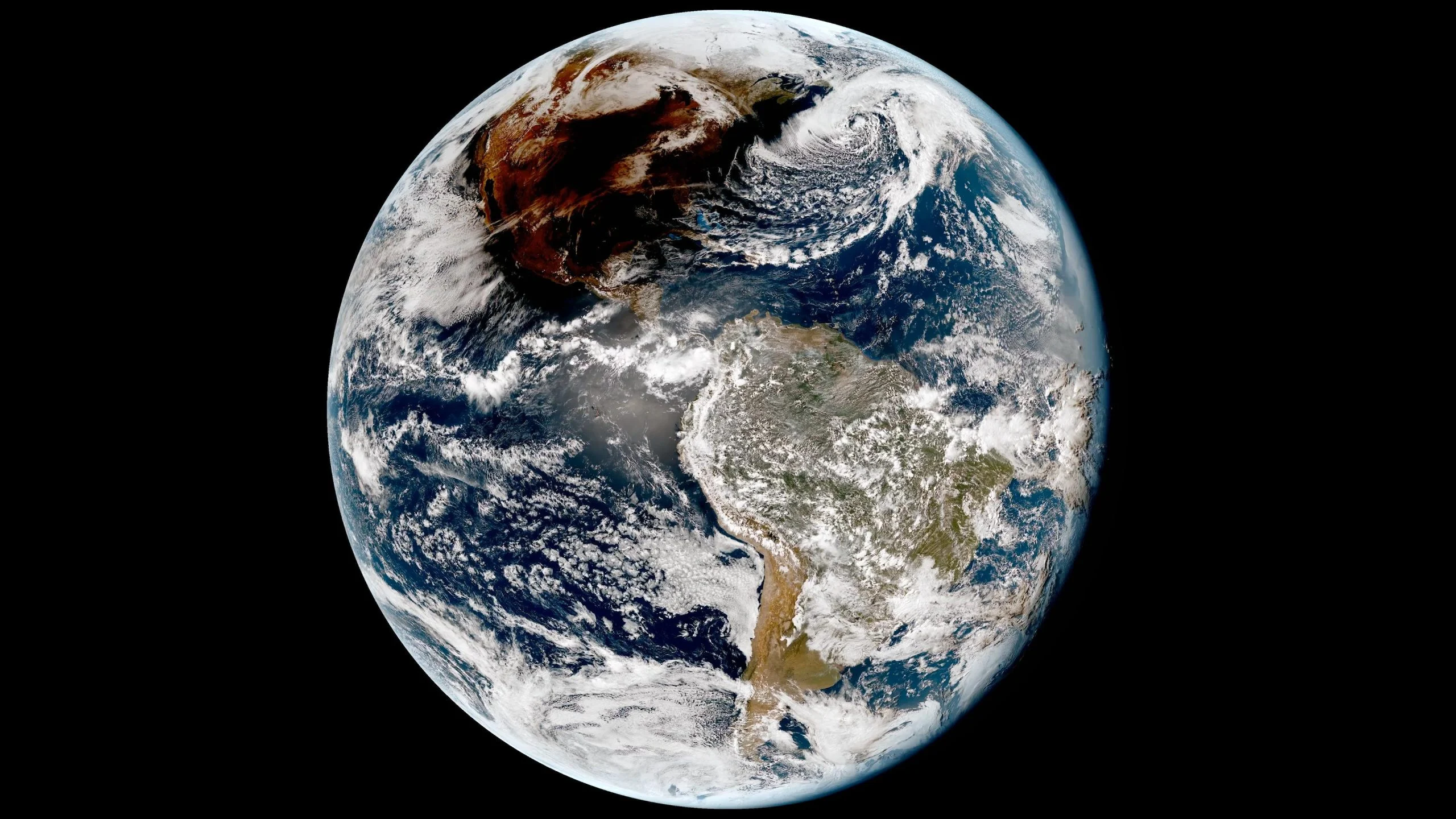 ESA-Total-Solar-Eclipse-2024-From-Space-scaled.webp