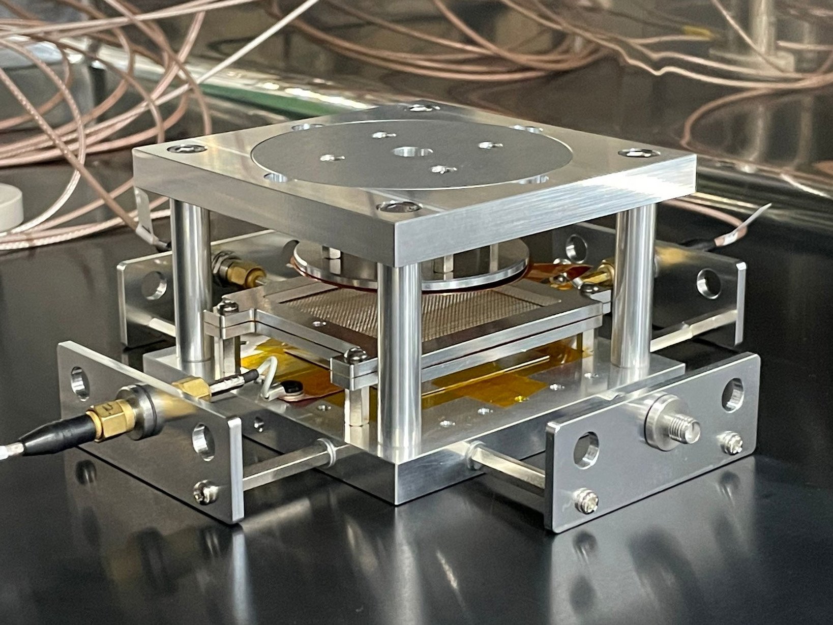 Photoelectric-Current-Measurement-Unit.jpg