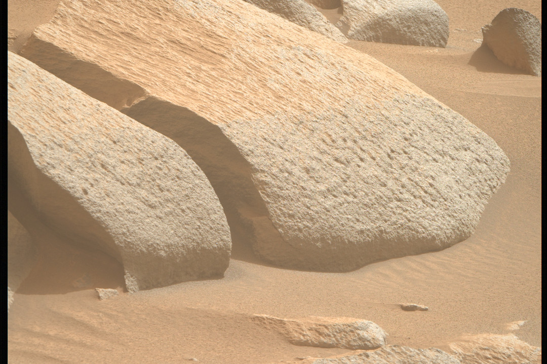 Mars_Perseverance_ZR0_1115_0765921729_910EBY_N0512990ZCAM09137_1100LMJ.jpg