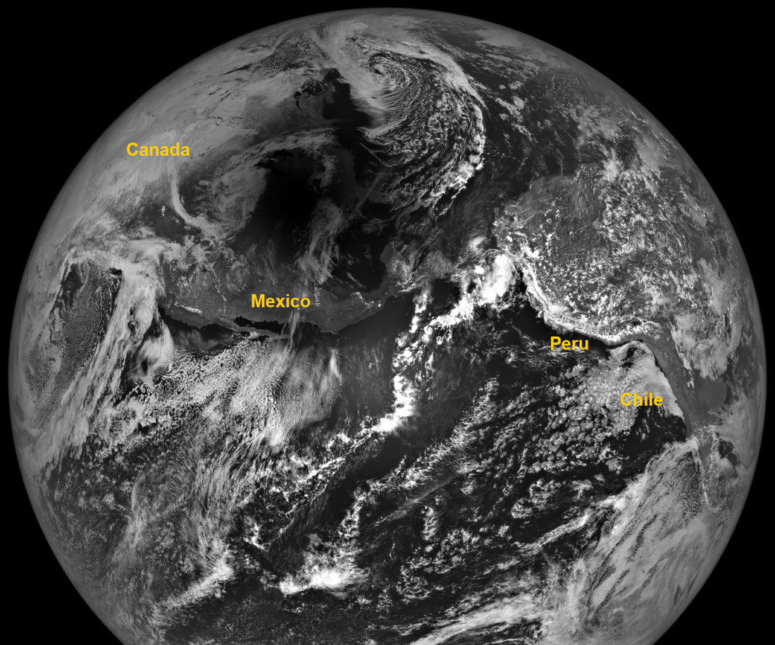 LRO-Moons-Shadow-on-Earth-Annotated_jpg_92.jpg
