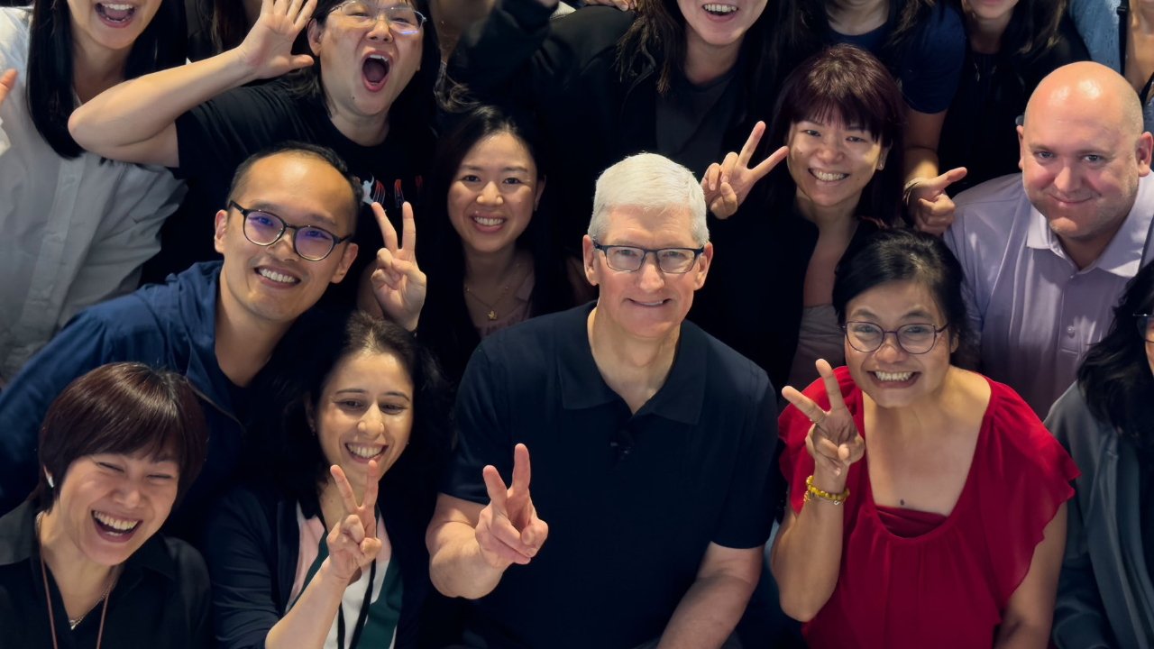 59369-121176-000-lede-Tim-Cook-in-Singapore-xl.jpg