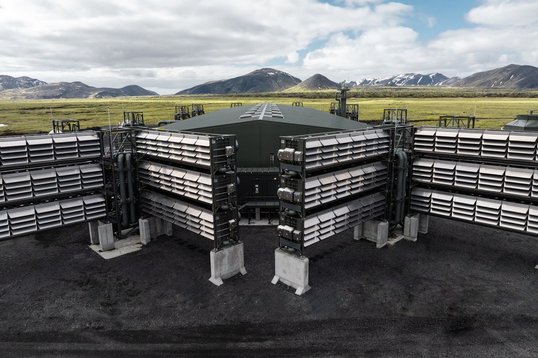 Climeworks__Mammoth_plant__unveiling.jpg