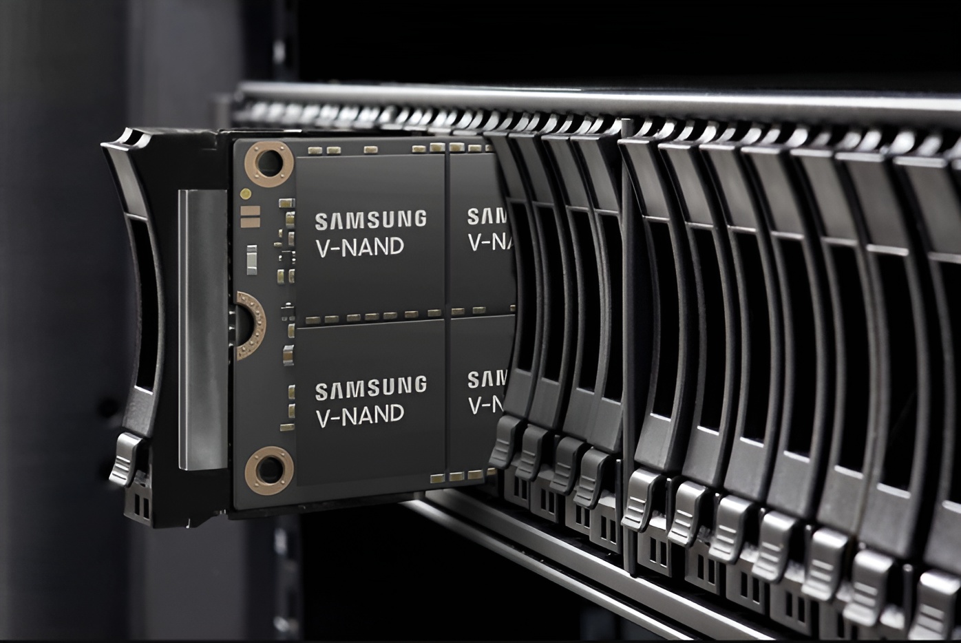 mission-peak-reference-server-system-for-ngsff-ssd_1_PC-1.jpg