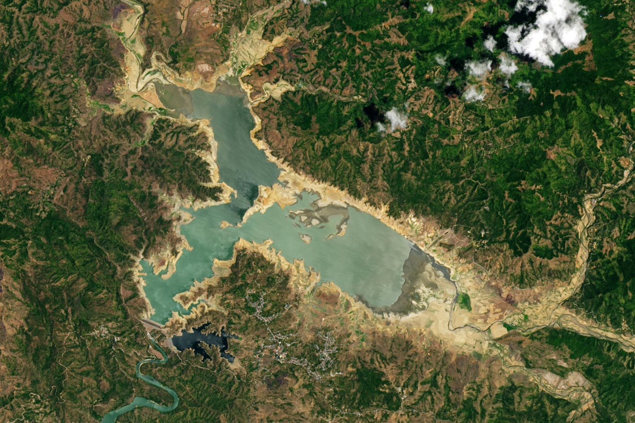 Pantabangan-Lake-Philippine-Reservoir-2023.jpg