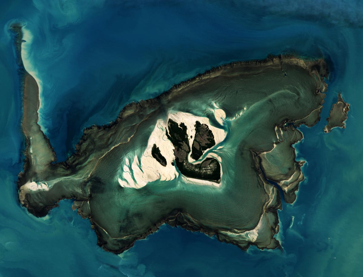 Montgomery-Reef-Collier-Bay-Australia-Low-Tide.jpg