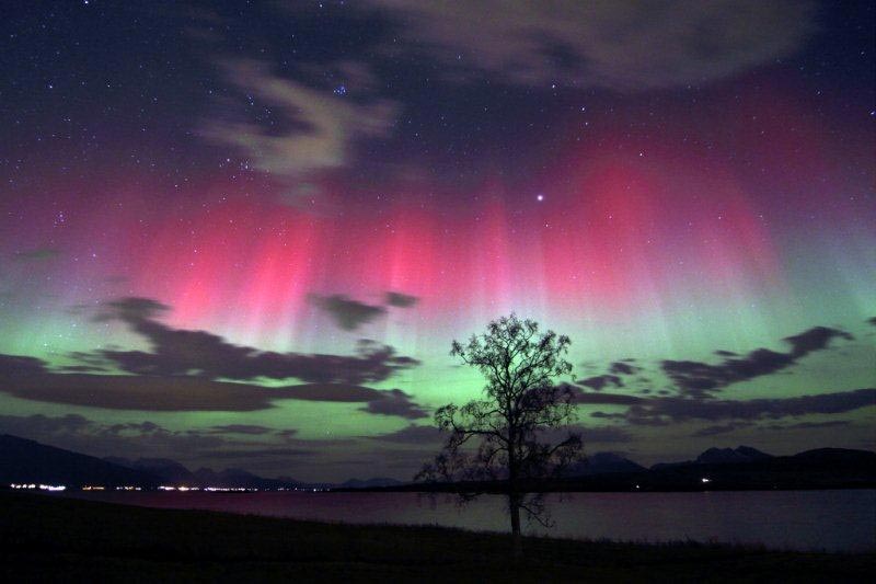 Aurora-Borealis-Tromso-Norway.jpg