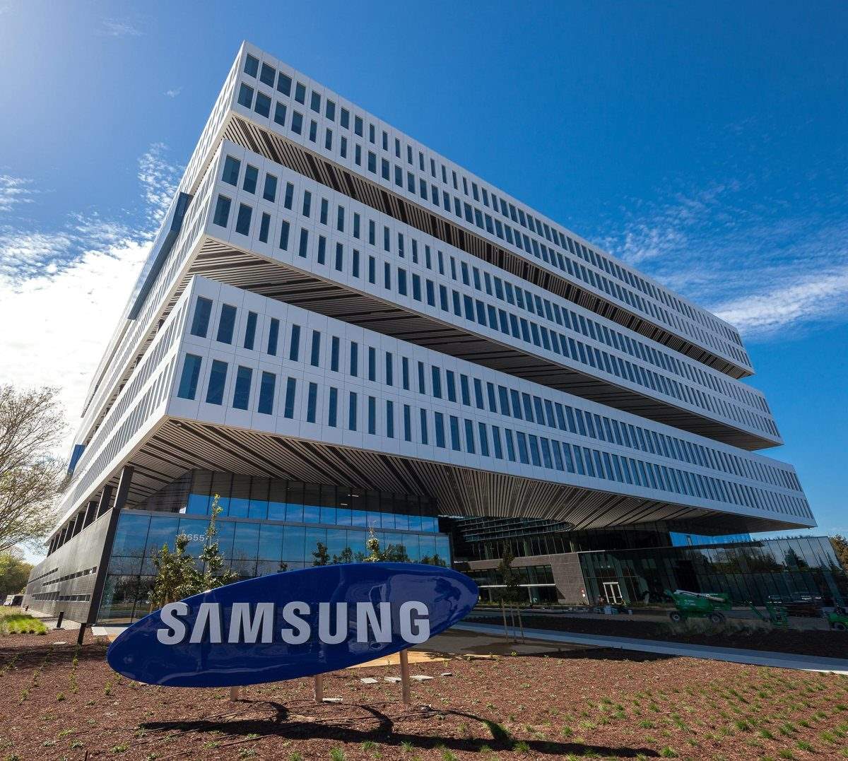 Samsung-headquarters-2.jpg