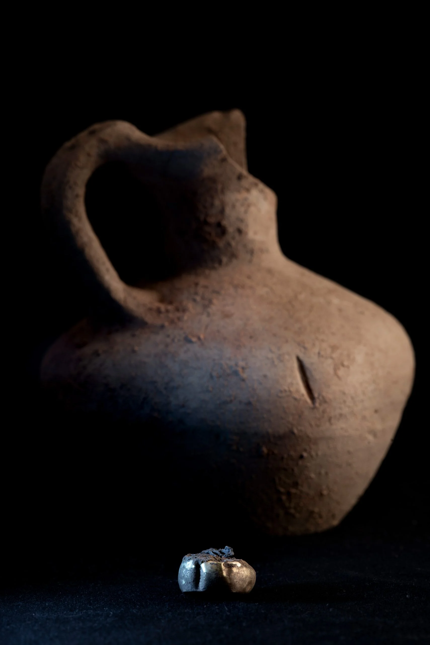 Hidden-Gold-Earring-Iron-Age-scaled.webp