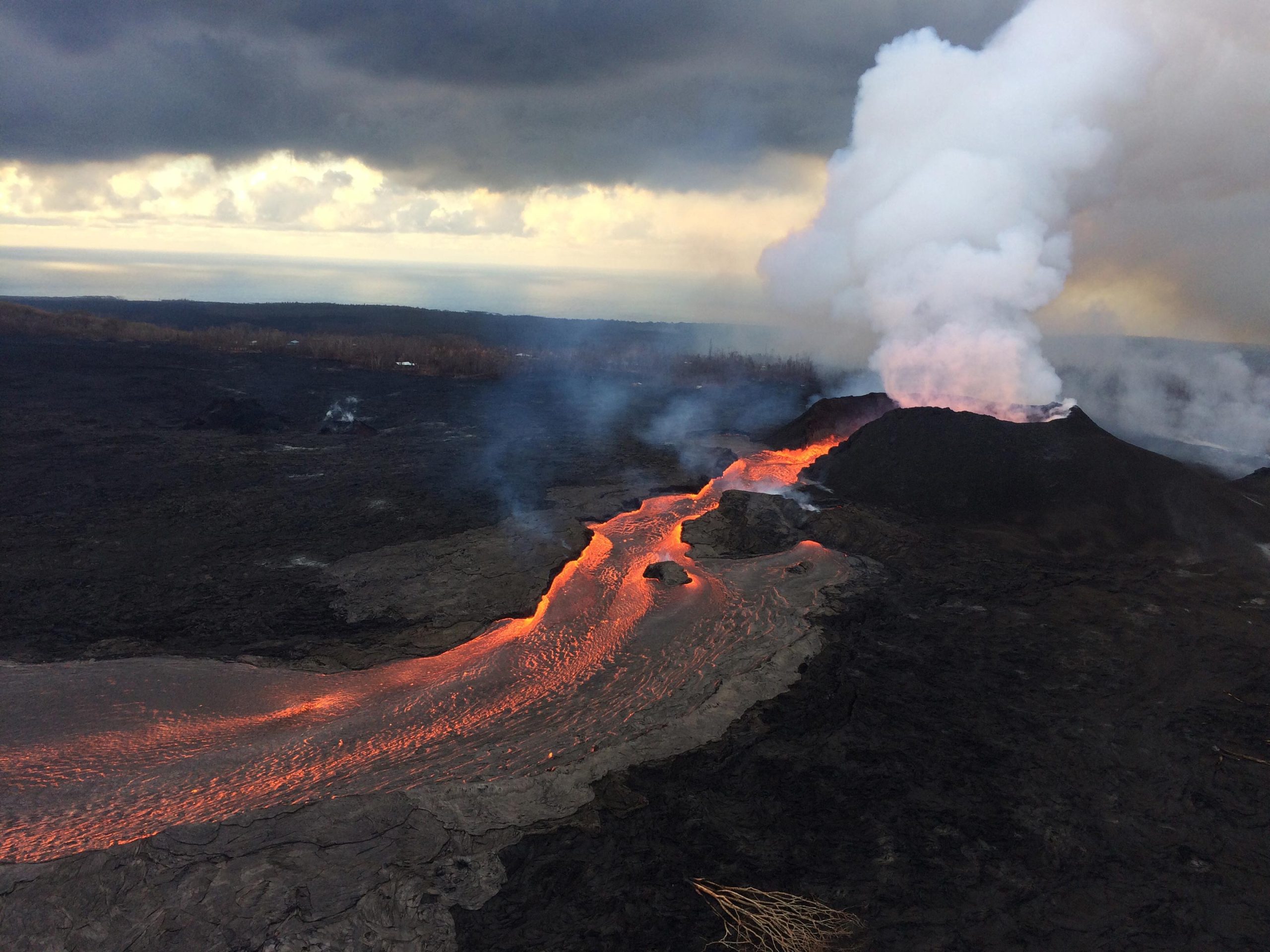 Kilauea-Lava-Flows-scaled.jpg