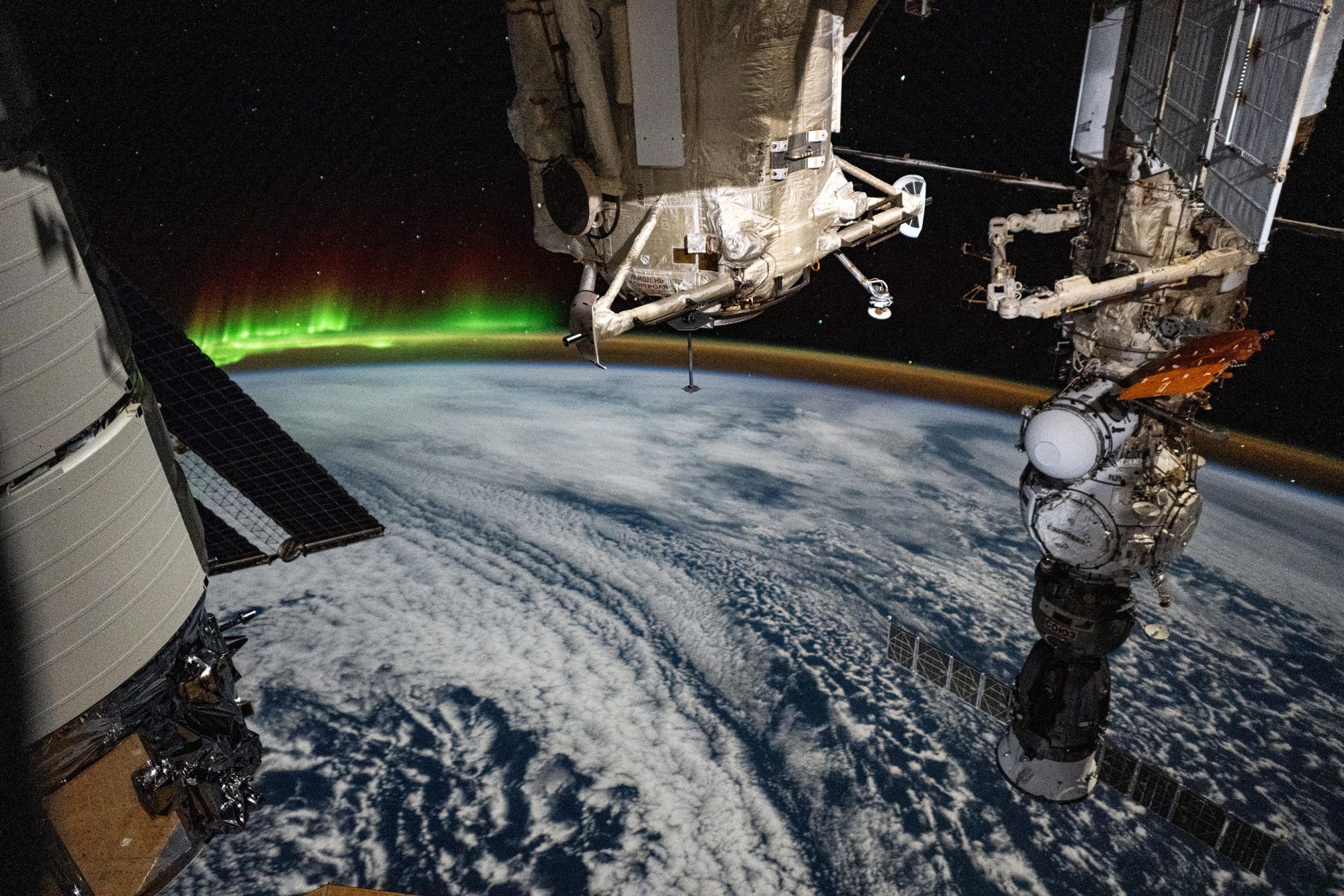 Aurora-Atmospheric-Glow-Crown-Earths-Horizon-scaled.jpg