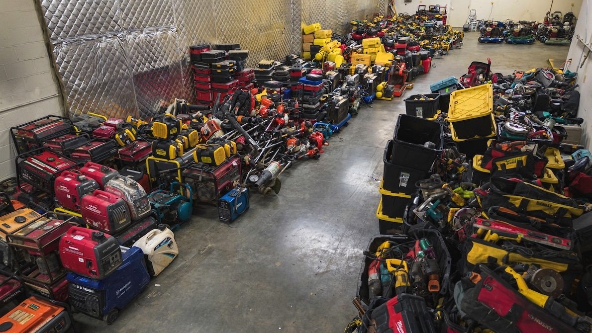 59866-122563-stolentools-xl.jpg