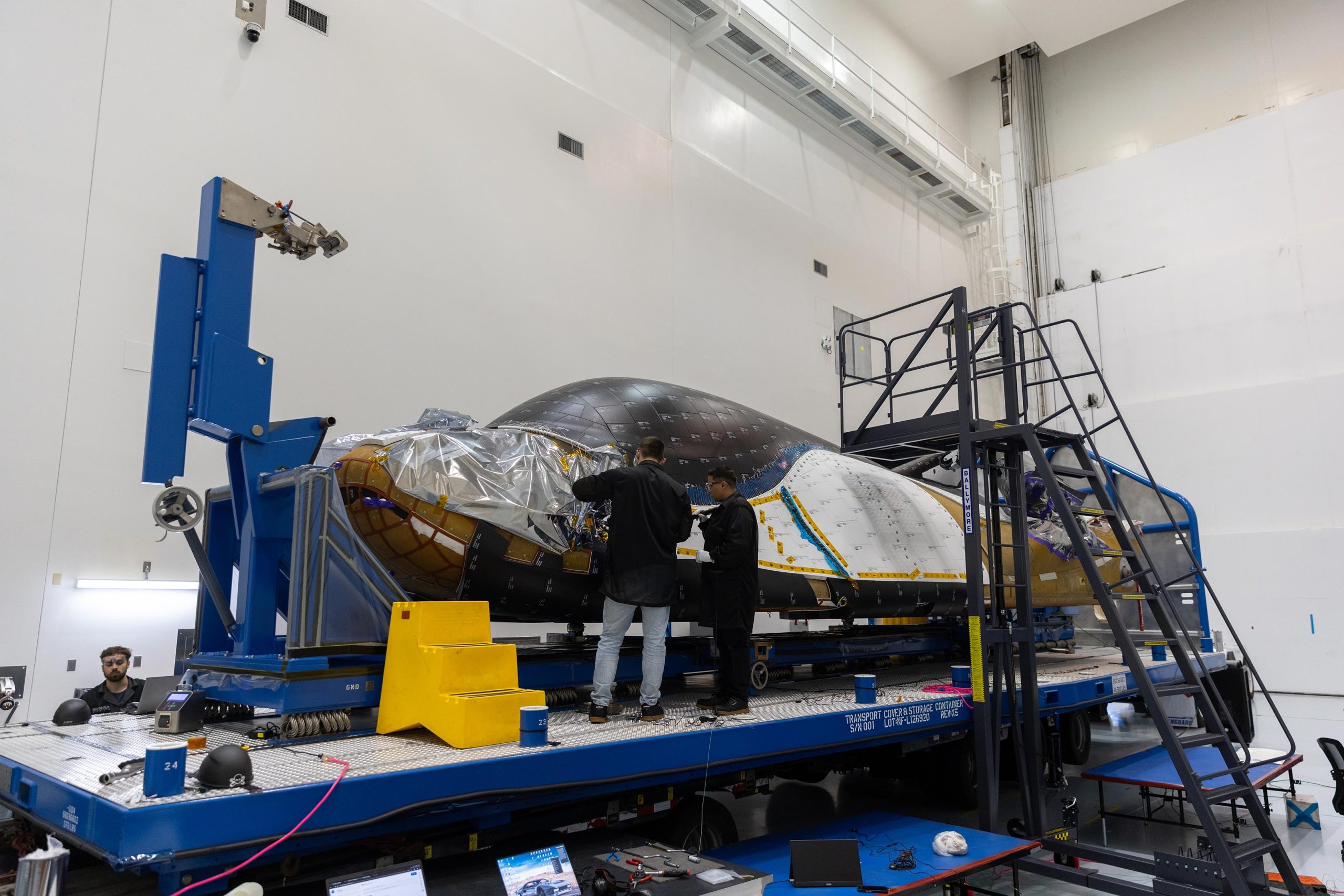 Dream-Chaser-Tenacity-Inside-NASA-Space-Systems-Processing-Facility-scaled.jpg