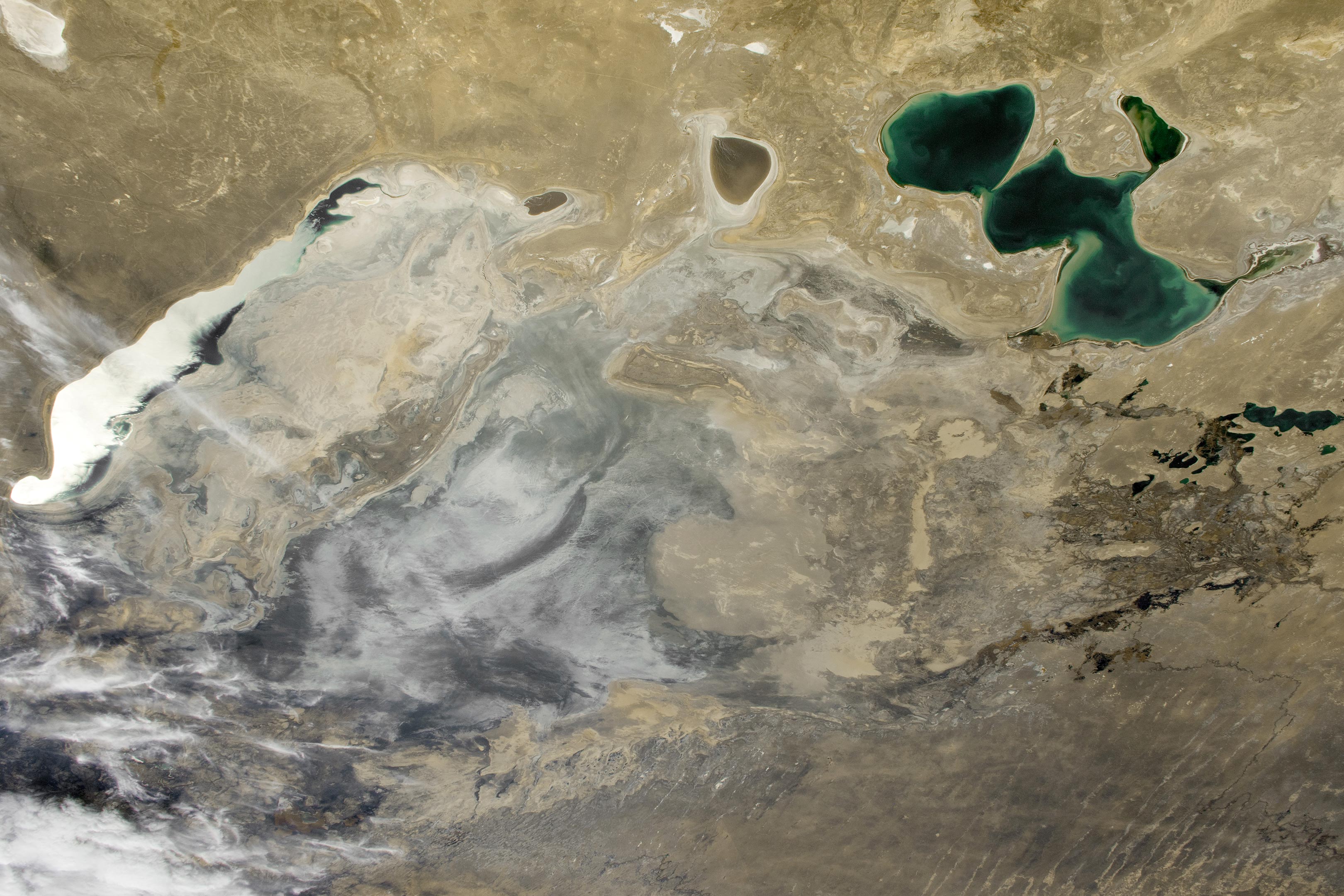 Aral-Sea-From-Space-Station.jpg