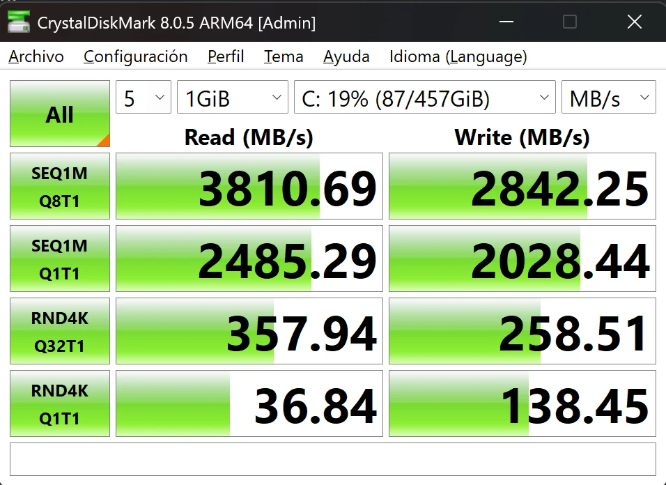 samsung-galaxy-book-edge-14-x-elite-initial-impressions-qa-v0-egvhycr86z5d1.webp