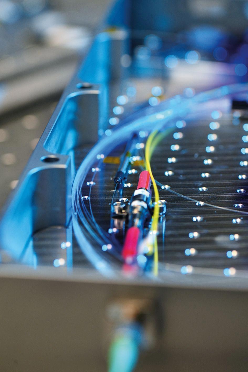 Prototype-Highly-Stable-Holmium-Doped-Fiber-Amplifier.jpg