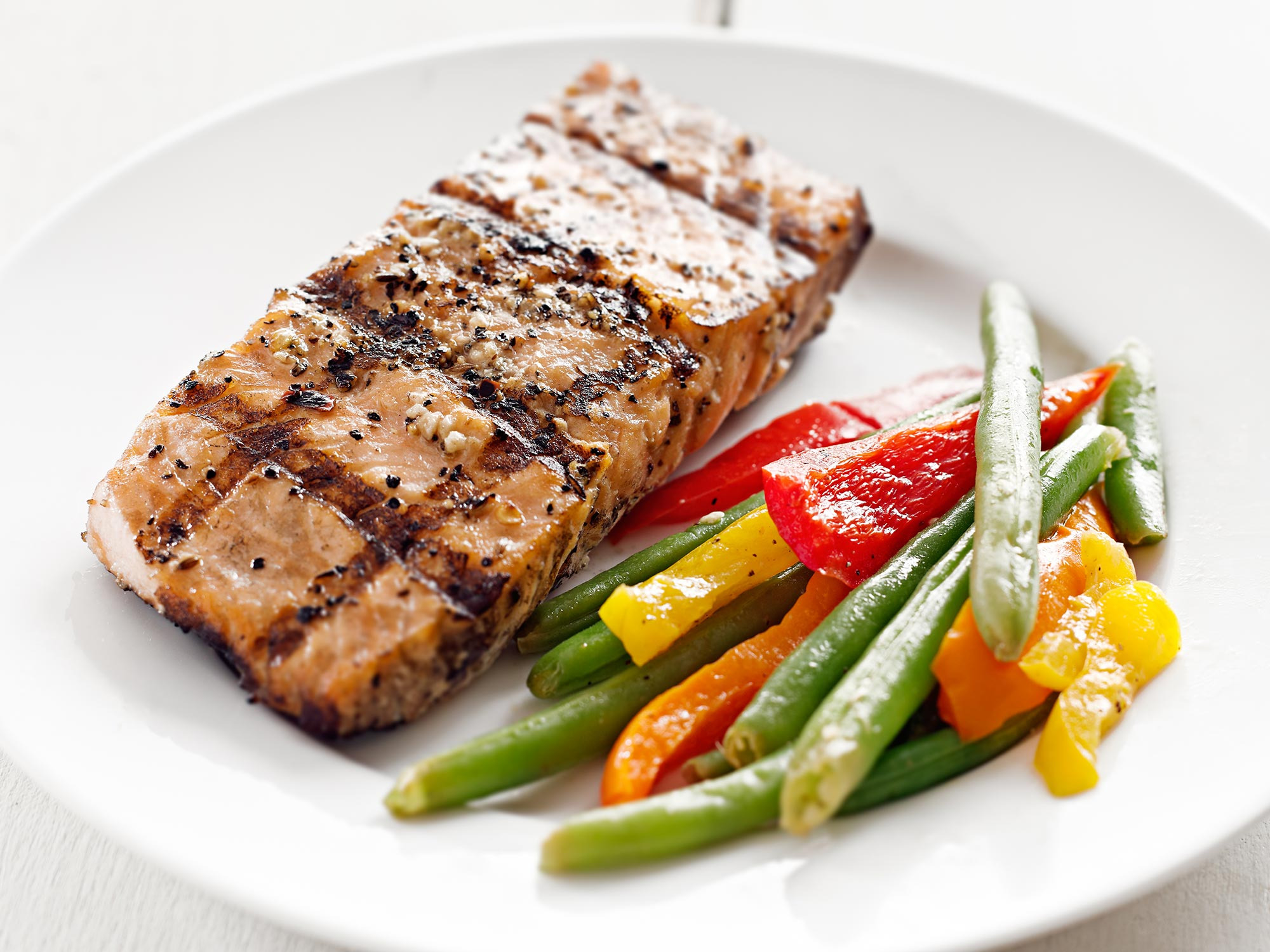 Grilled-Salmon_jpg_92.jpg
