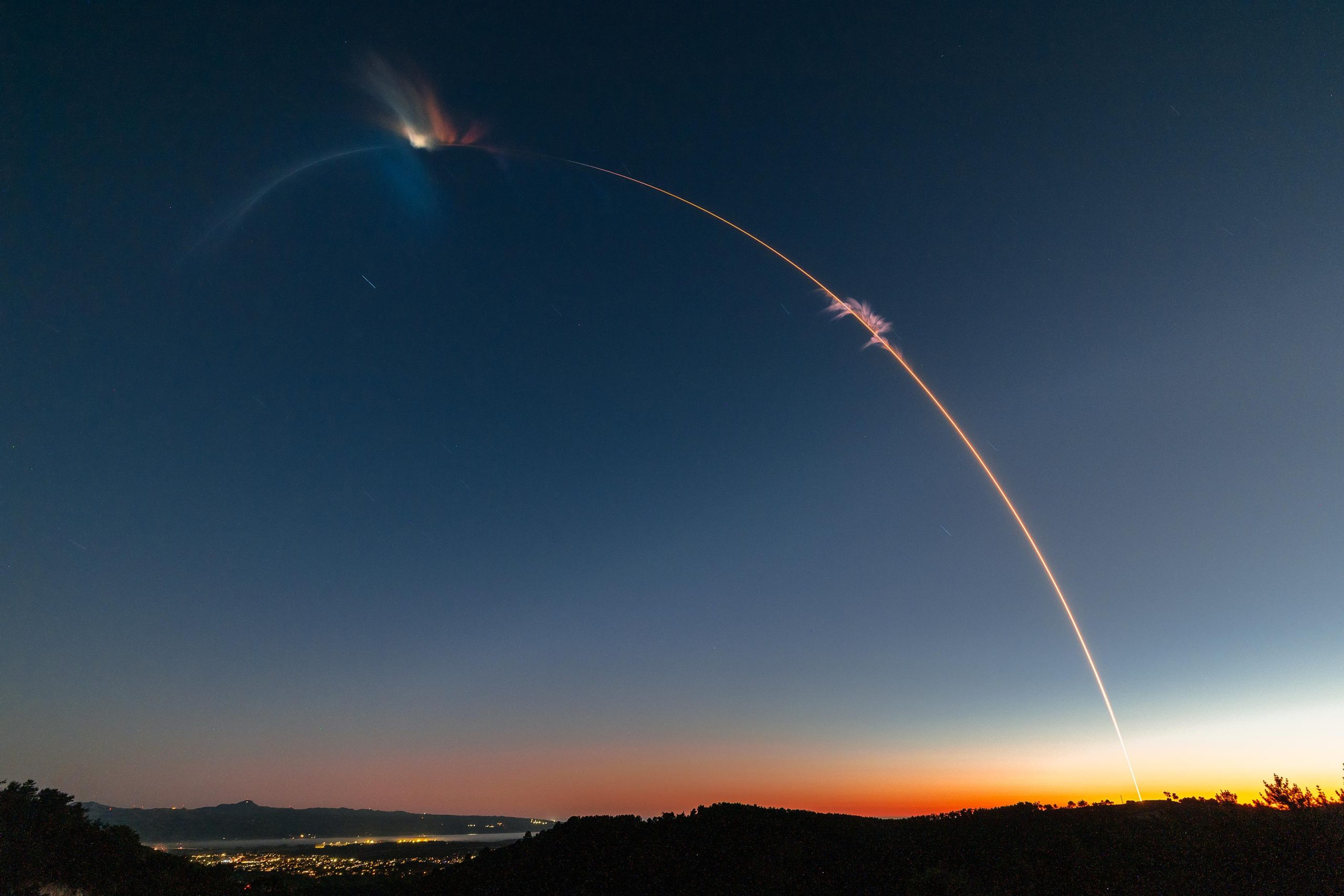 Firefly-Aerospace-Alpha-Rocket-Trail-scaled_jpg_92.jpg
