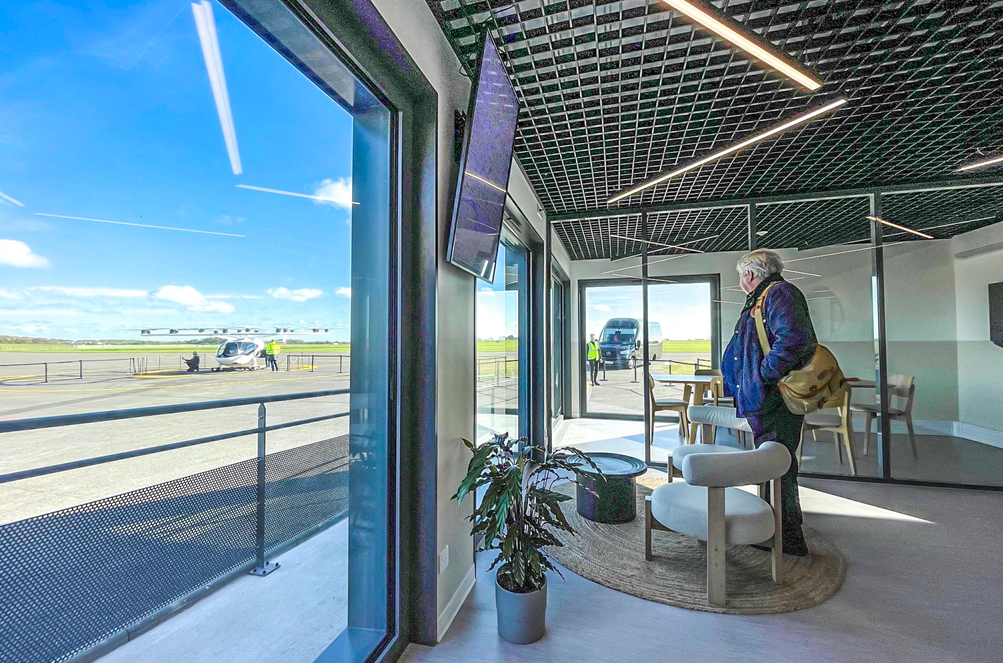 Inside-the-passenger-terminal-designed-by-Skyports-and-Groupe-ADP-at-the-Pontoise-Vertiport-Groupe-ADP.png
