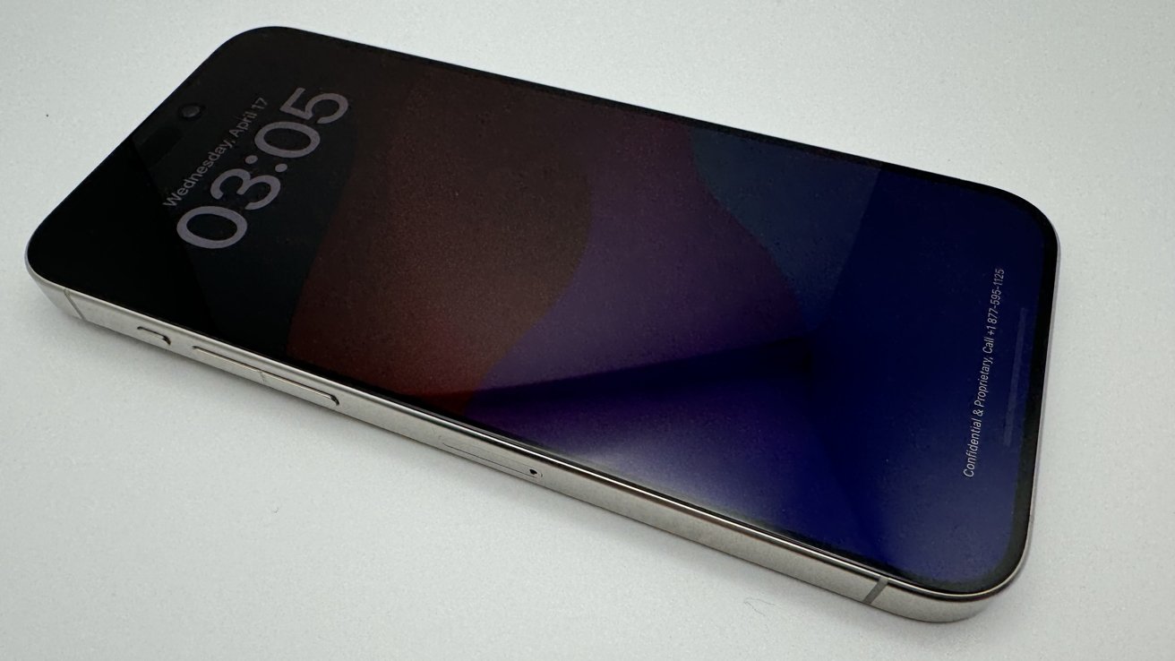 iPhone-15-Pro-EVT-prototype-with-unified-volume-button.jpg