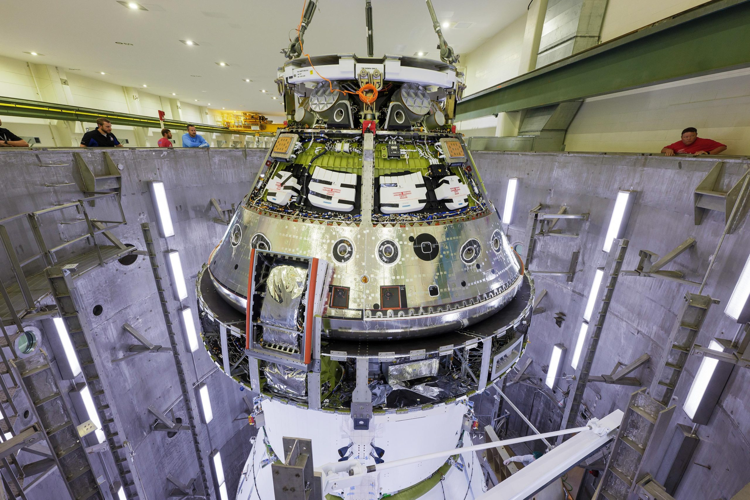 NASA-Orion-Spacecraft-Final-Assembly-and-System-Testing-Cell-scaled_jpg_92.jpg